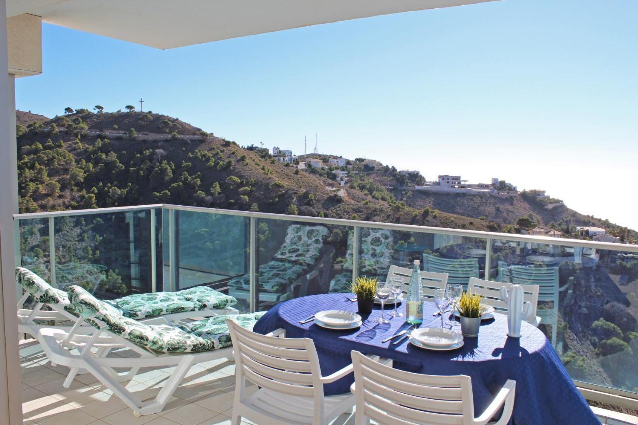 High Rise Apartment On The 39Th Floor With Private Terrace And Sea Views Benidorm Exterior photo